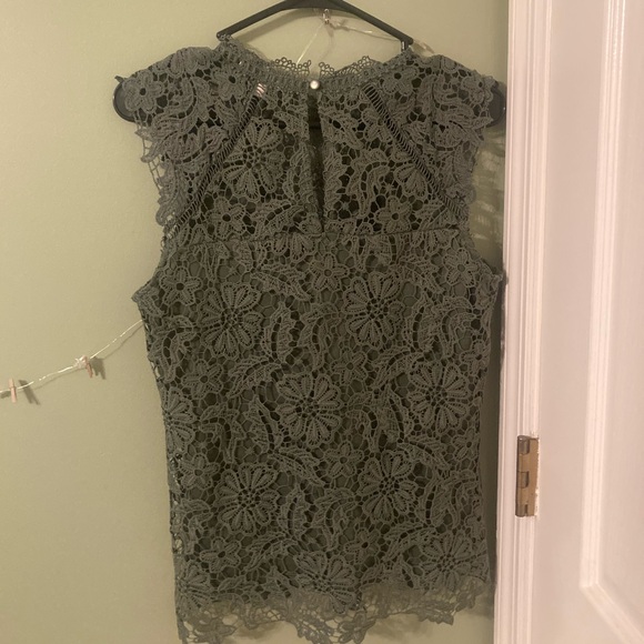 Fall Top - Picture 3 of 3